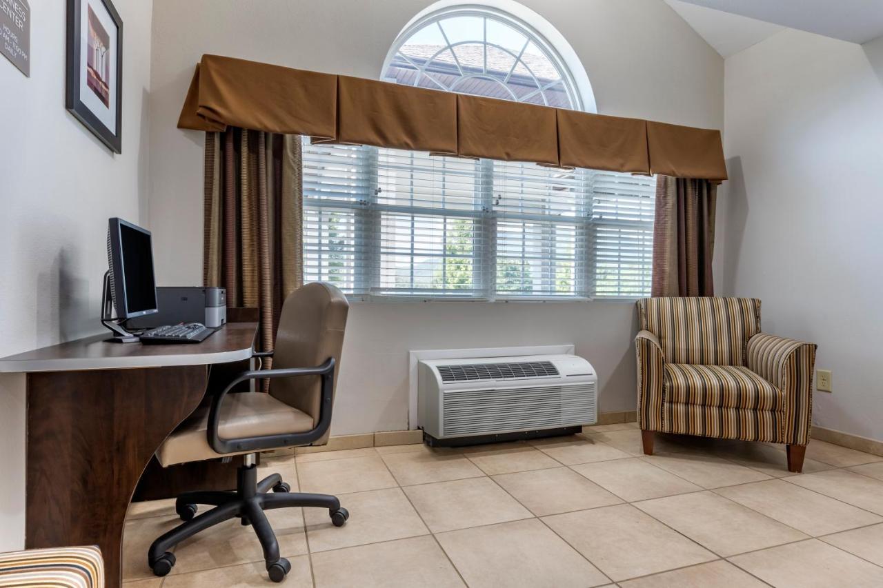 Microtel Inn & Suites Dillsboro/Sylva Экстерьер фото