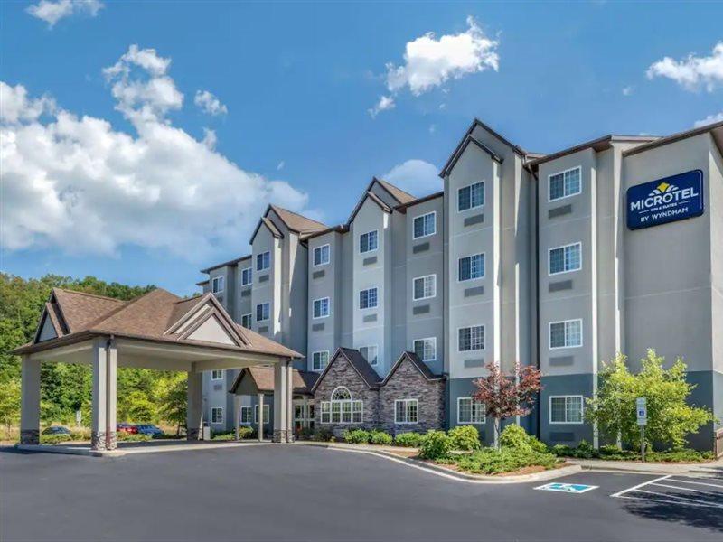Microtel Inn & Suites Dillsboro/Sylva Экстерьер фото