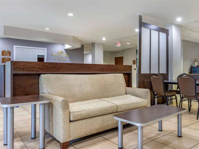 Microtel Inn & Suites Dillsboro/Sylva Экстерьер фото