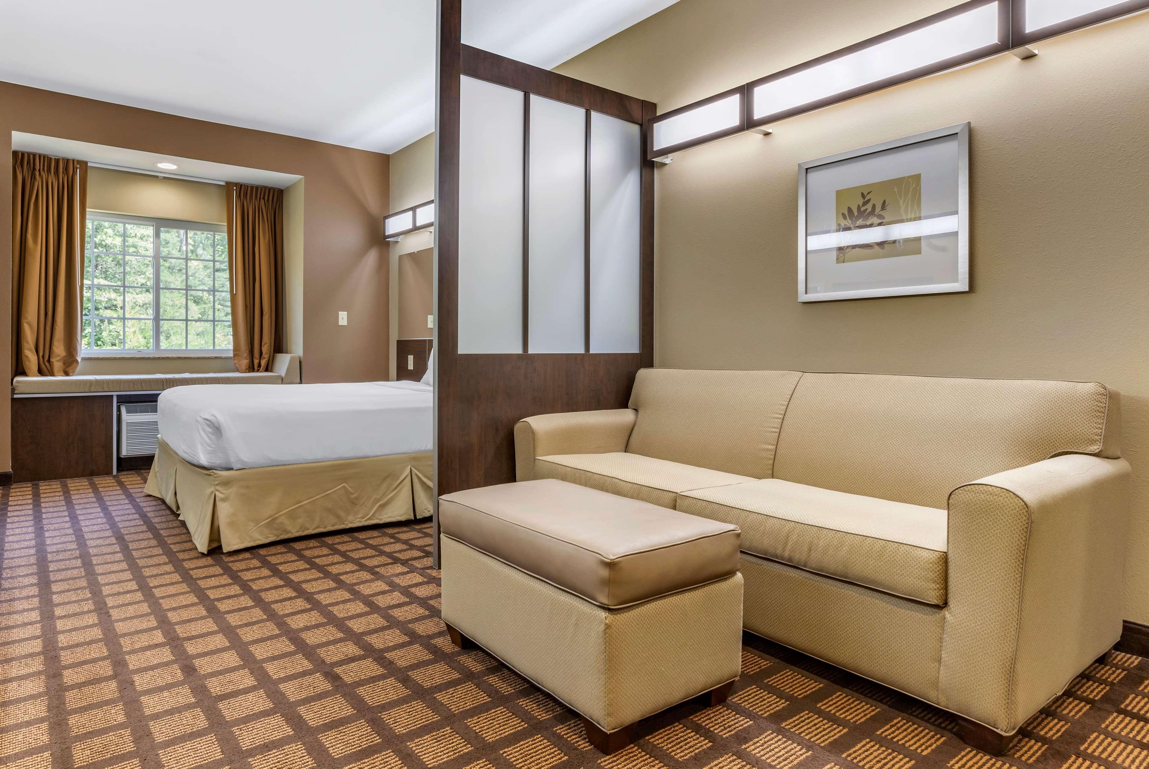 Microtel Inn & Suites Dillsboro/Sylva Экстерьер фото