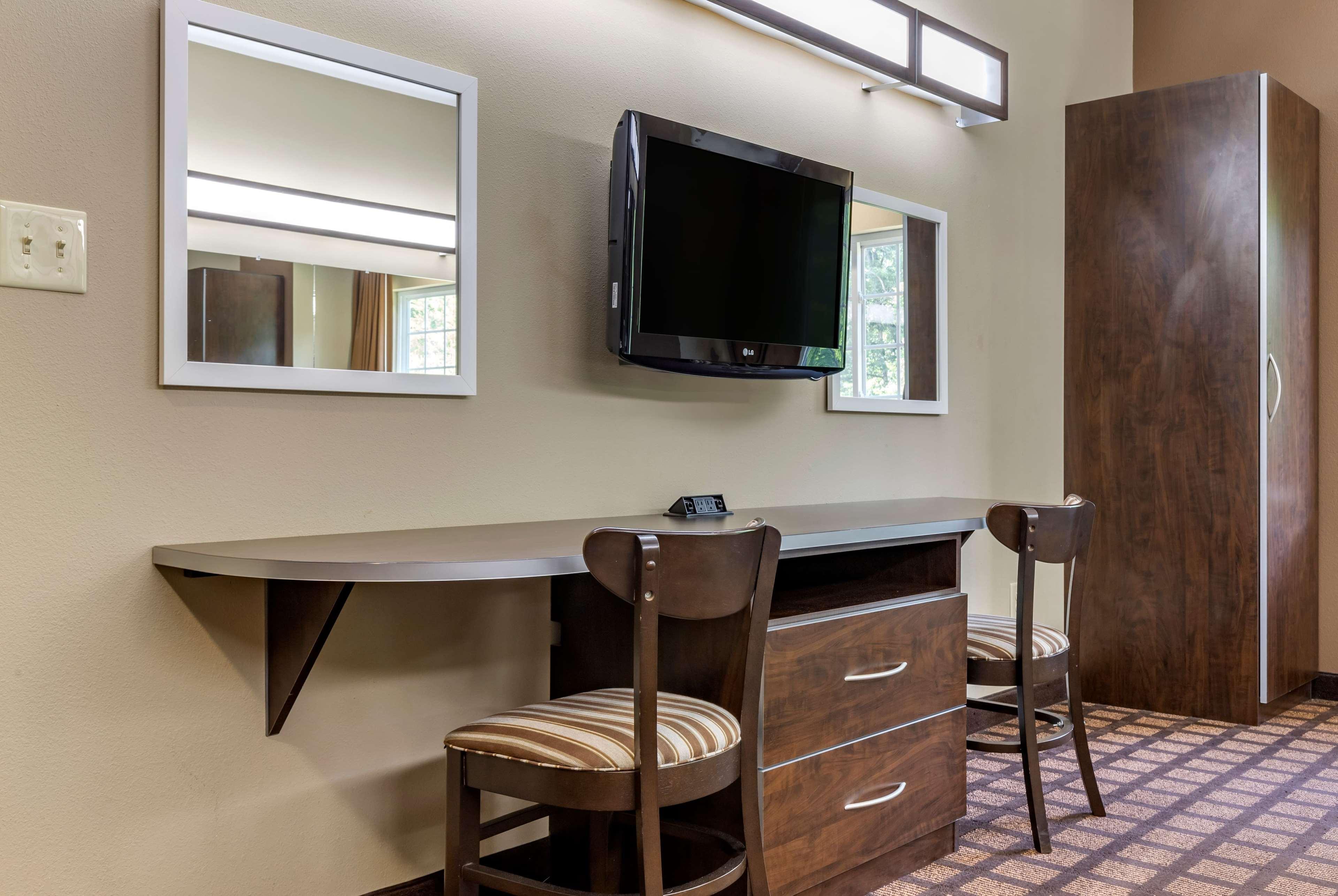 Microtel Inn & Suites Dillsboro/Sylva Экстерьер фото