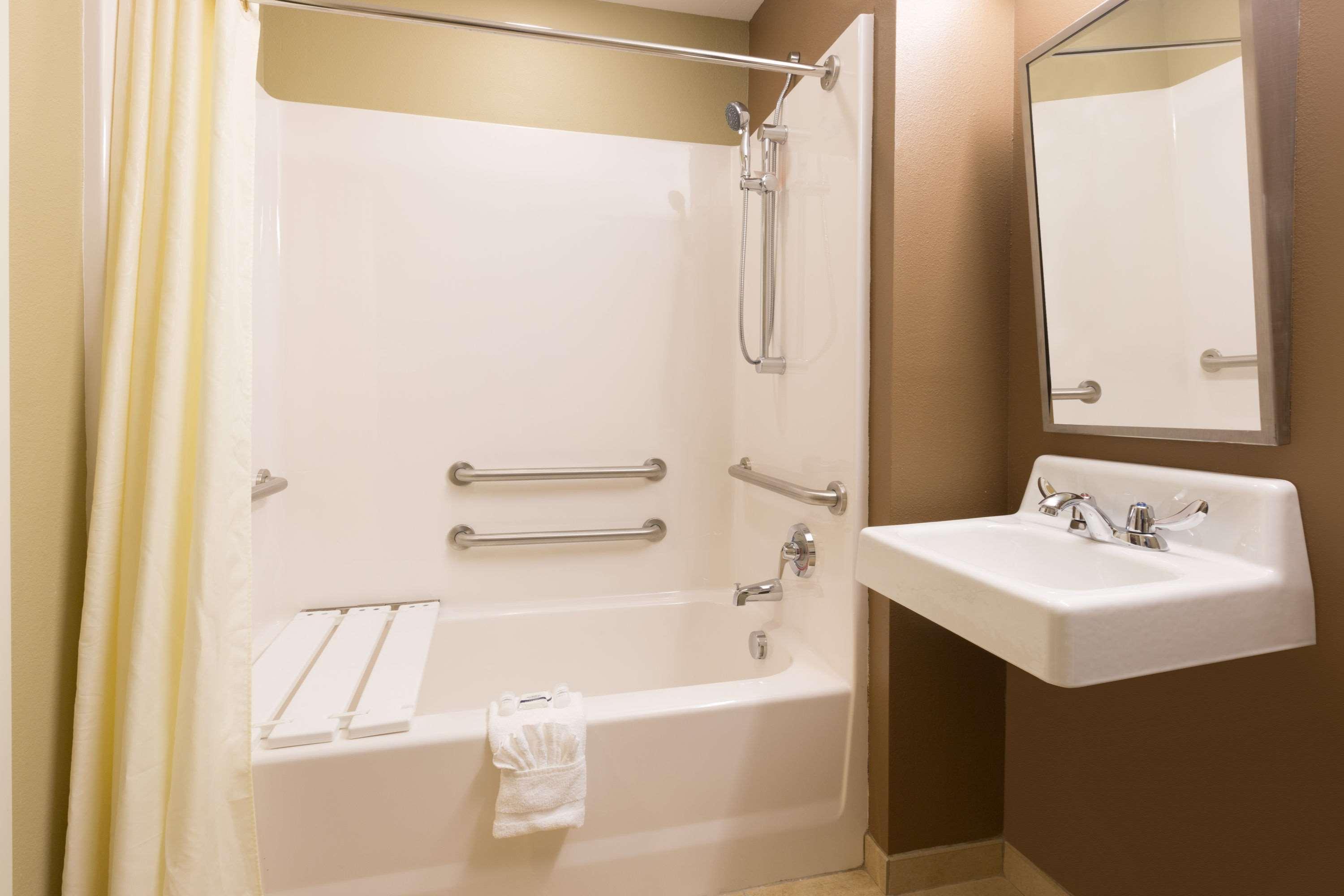 Microtel Inn & Suites Dillsboro/Sylva Экстерьер фото