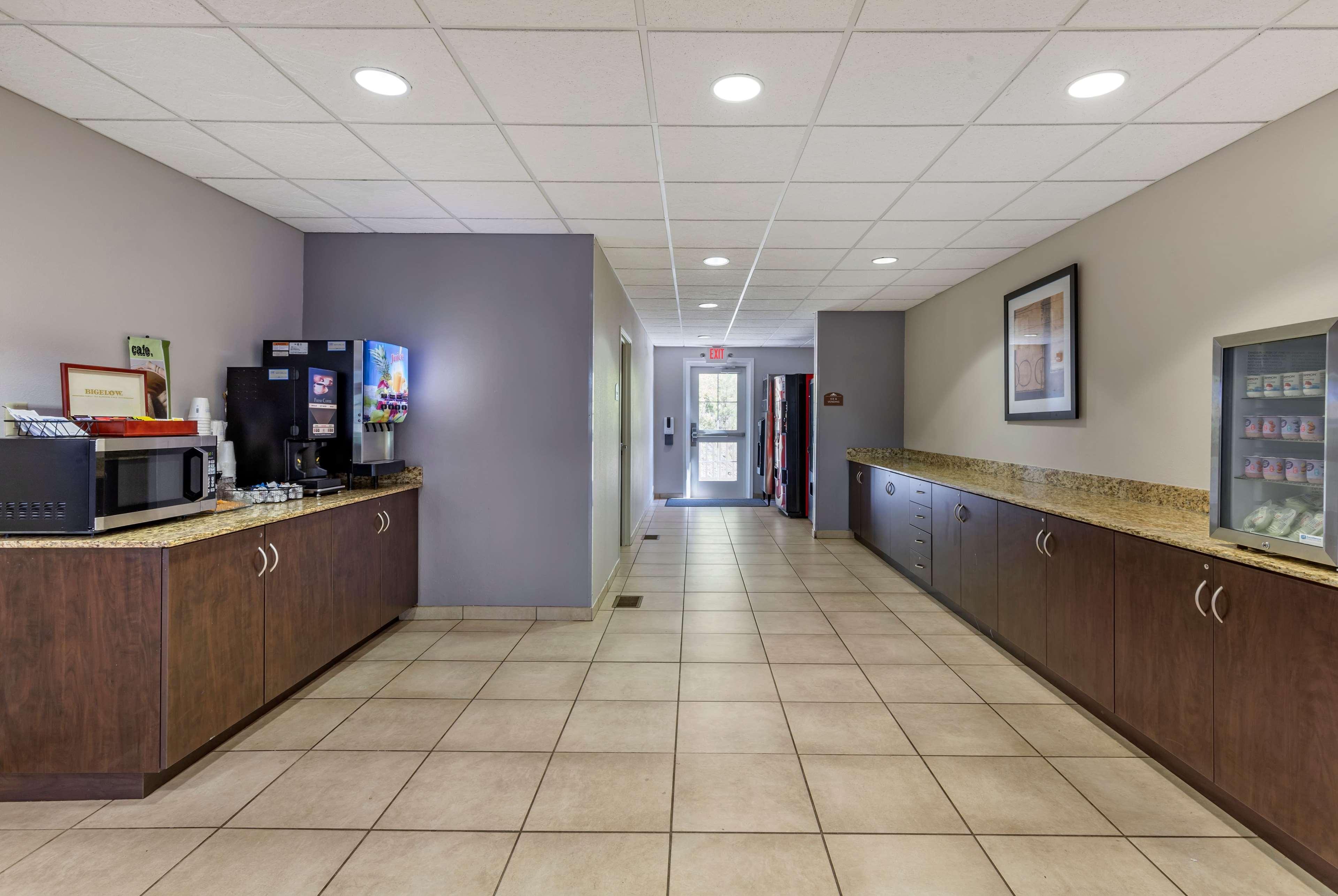 Microtel Inn & Suites Dillsboro/Sylva Экстерьер фото