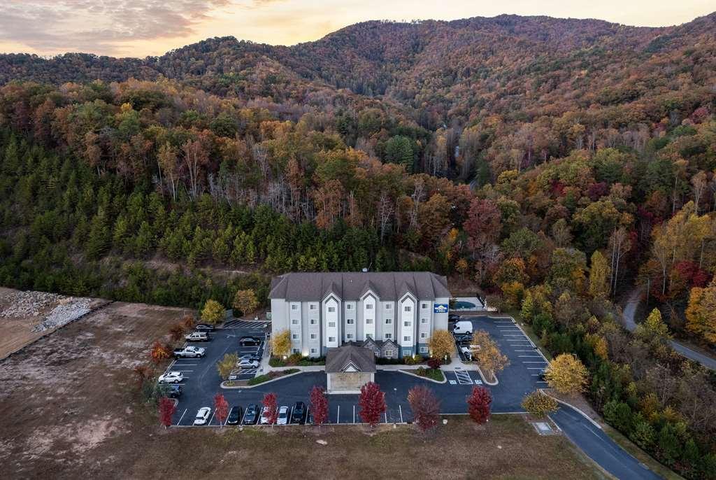 Microtel Inn & Suites Dillsboro/Sylva Экстерьер фото